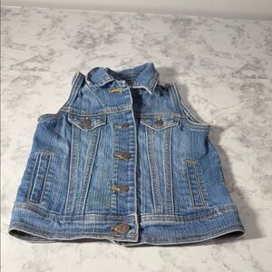 Old Navy Kids Blue Denim Vest Size Small 6-7